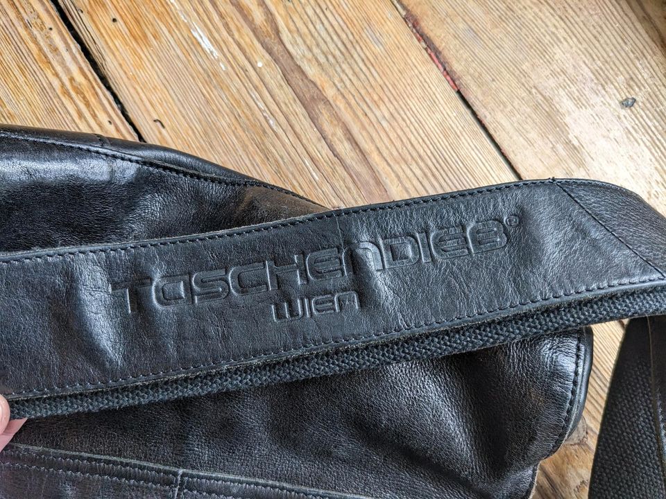 Taschendieb Ledertasche schwarz Wien Businessbag Laptop-Grösse in Berlin