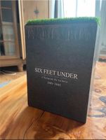 „Six Feet Under“ DVD Set - Komplette Serie - unbenutzte Superbox Mitte - Tiergarten Vorschau