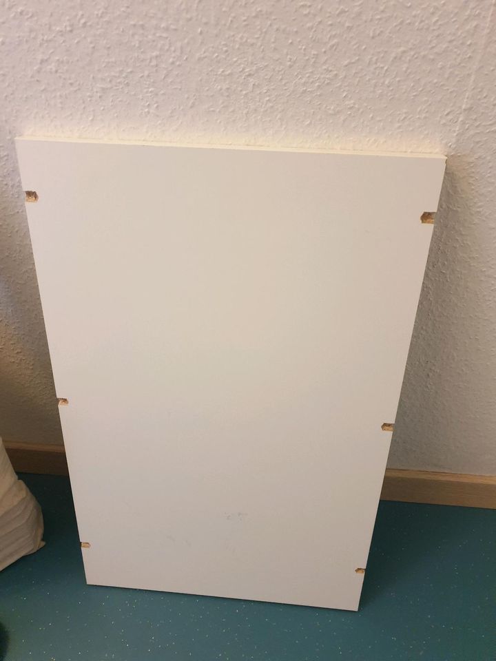 Ikea Zwischenboden weiß 60 cm x 40 cm in Berlin