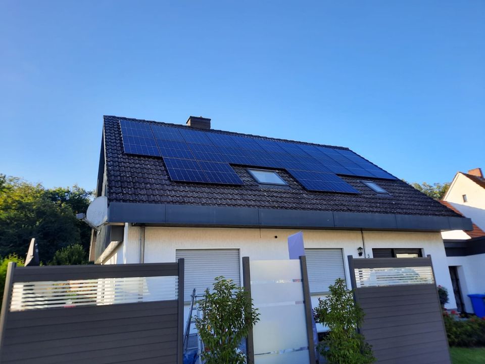 Photovoltaik Anlage 24,9 kWp PV | 2x Sungrow Wechselrichter Notstrom + Speicher 16 kWh + 60x Trina Module + Unterkonstruktion in Herford