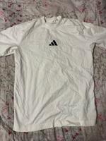 Adidas T-Shirt in Weiß Berlin - Rudow Vorschau