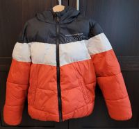 Winterjacke rot, weiß, schwarz Größe 128 Niedersachsen - Bispingen Vorschau