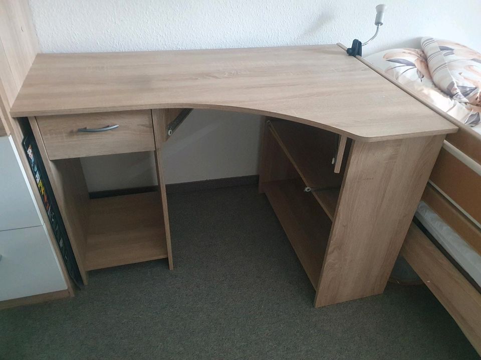 Schreibtisch, Eckschreibtisch, Bürotisch in Leipzig