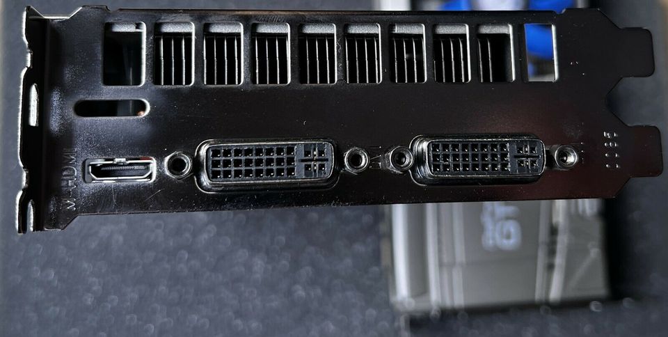 2x NVIDIA GeForce GTX 570 inkl. SLI Bridge in Sandhausen
