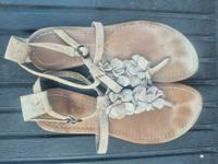 Leder Sandalette Sandale Beige Blüte Atmosphere Gr.38 Nordrhein-Westfalen - Rheine Vorschau