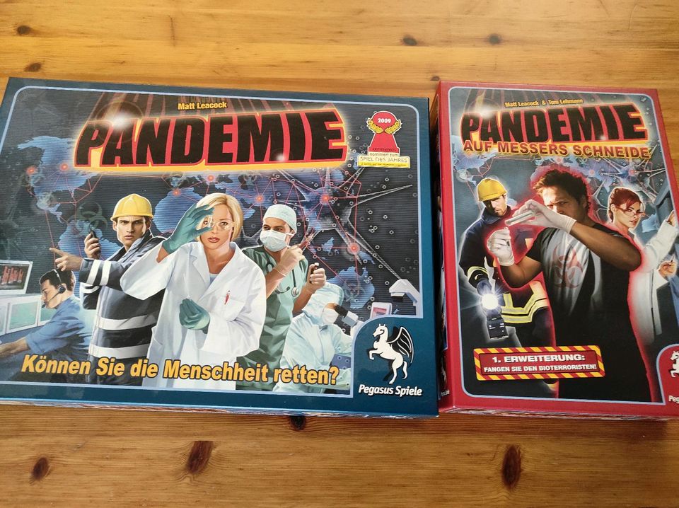 Pandemie + Erweiterung (Brettspiel) in Herne