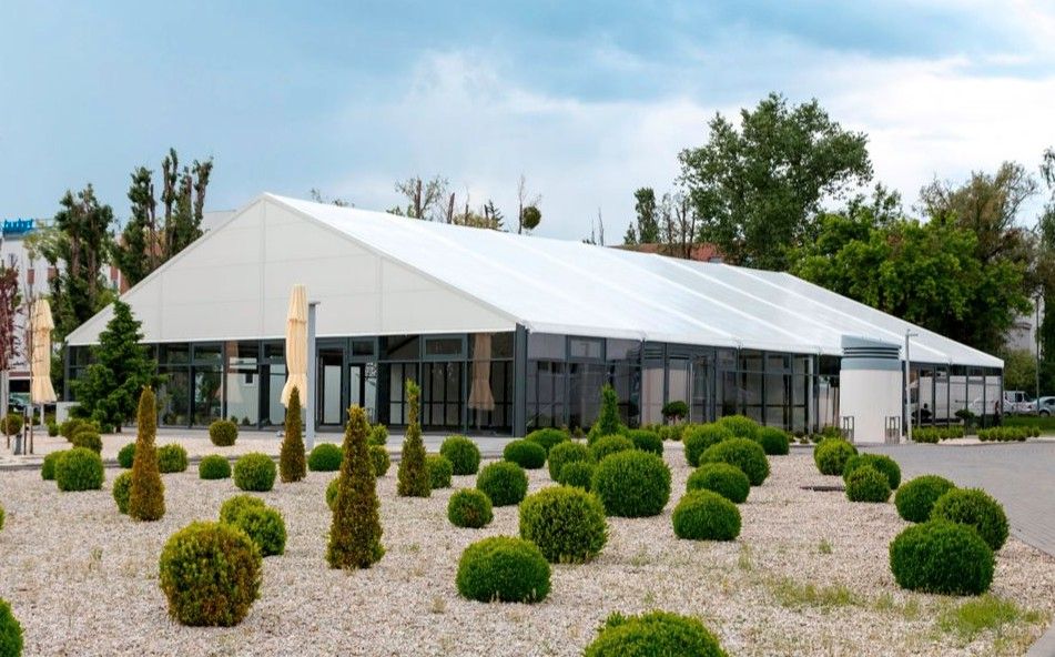 Eventhalle mit Glasfassade 10x10M Zelthalle Festzelt Schützenzelt in Eystrup