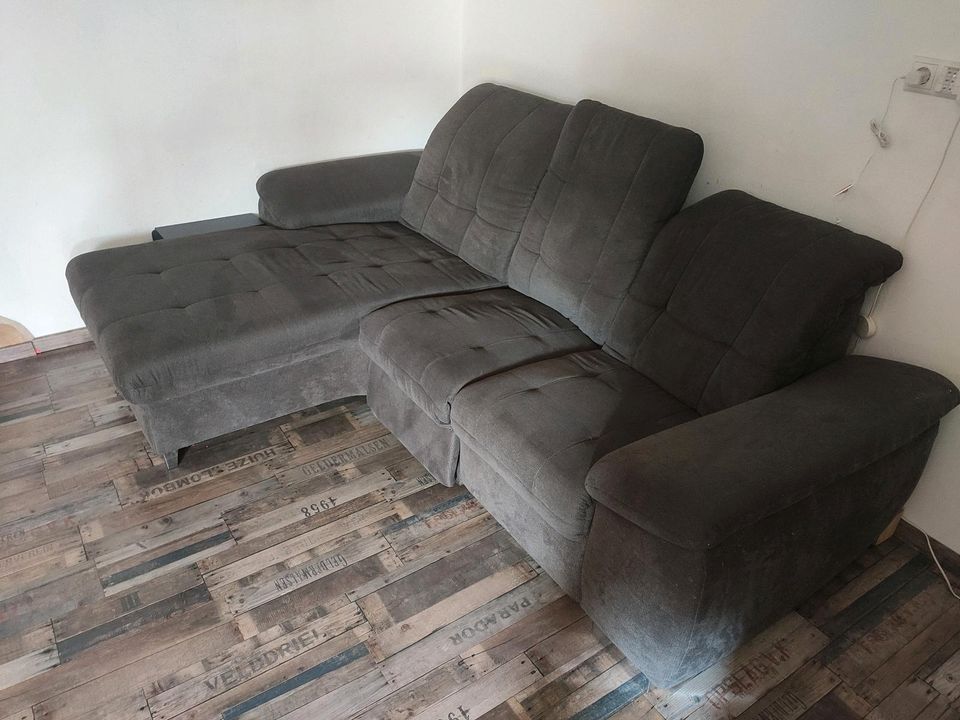 Couch mit elektrischem Relax Sessel in Münchweiler an der Alsenz
