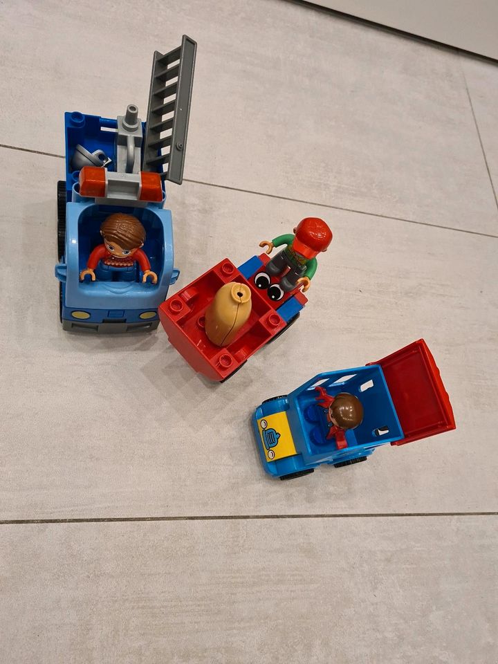 Lego Duplo 3 Fahrzeuge mit Fahrer in Langweid am Lech