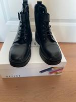 NEU Schnürstiefel Boots Gr 38 schwarz Leder Plateau Bayern - Schwarzenfeld Vorschau