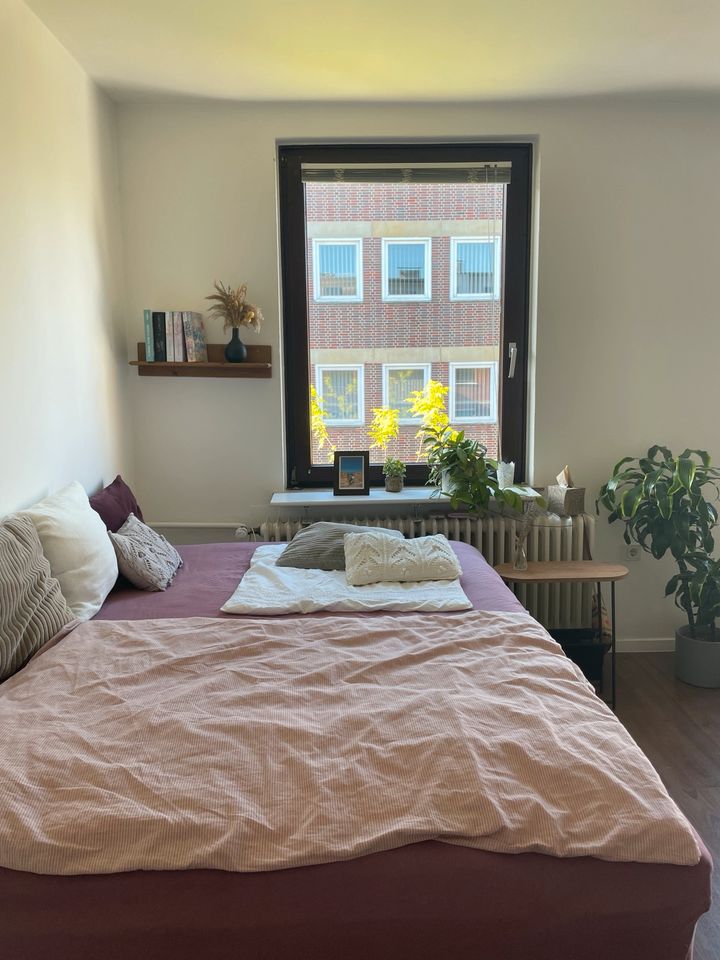 Untervermietung meiner 1-Zimmer-Wohnung von August bis März in Bremen