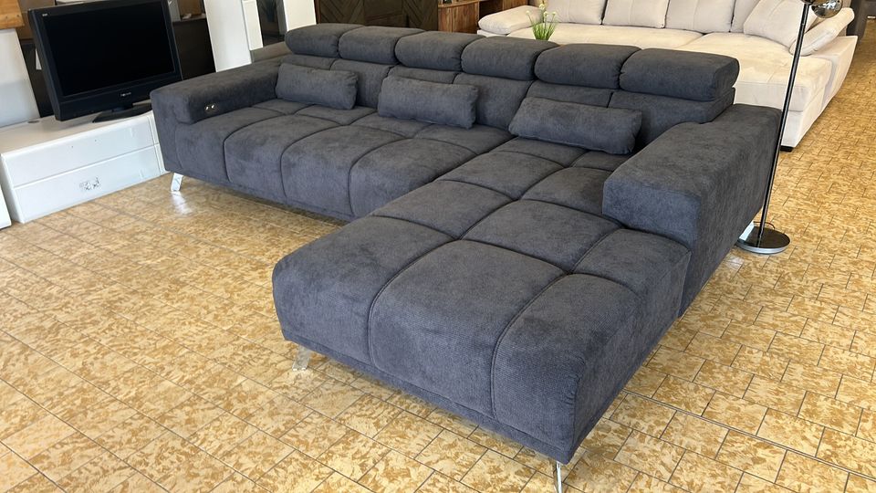 Ecksofa Sofa Couch Eletronisch Ausstellungsstück in Dallgow