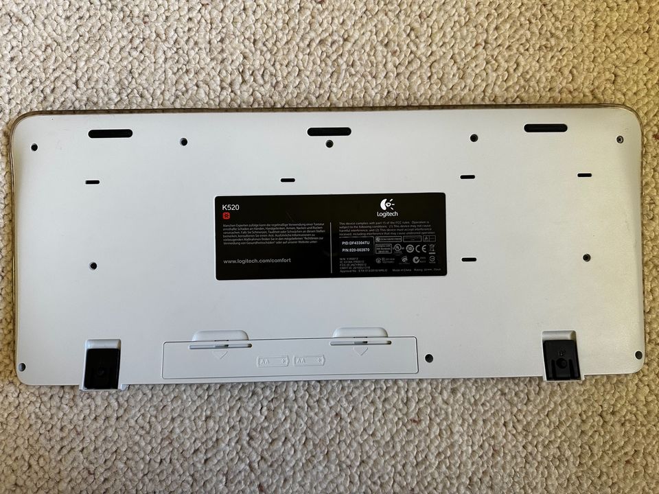 Logitech Funktastatur Tastatur kabellos k520 mit Maus in München