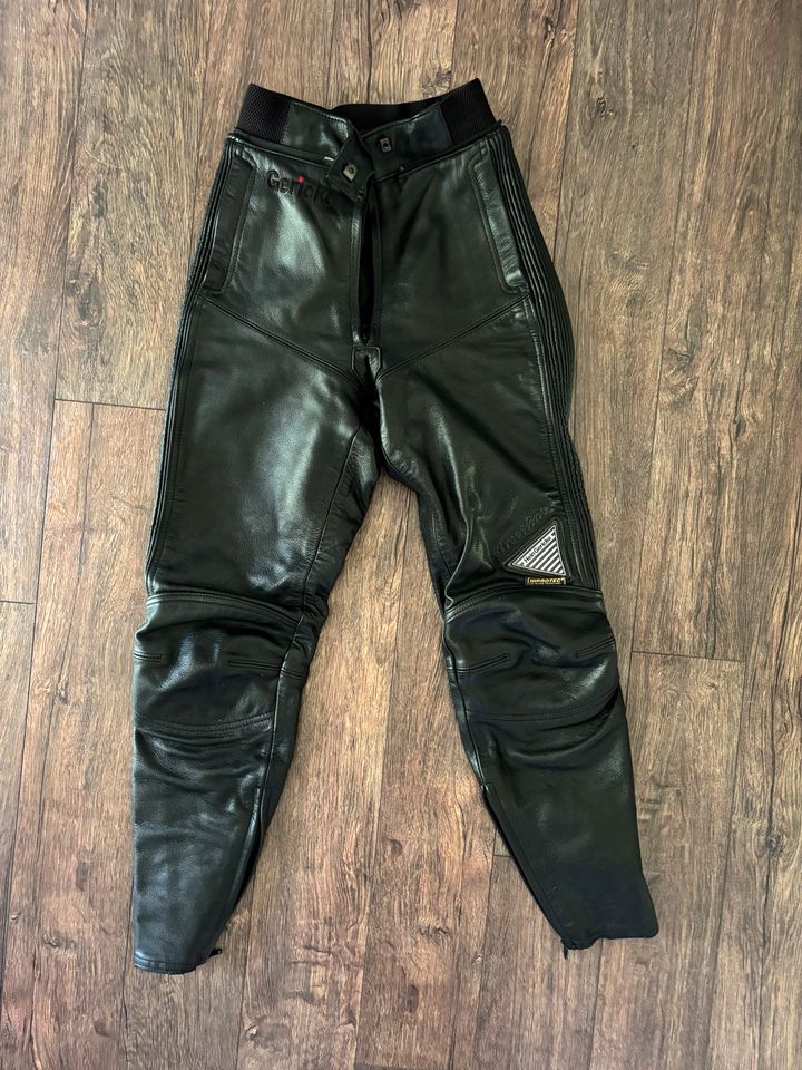 Streetline Motorradkombi Jacke + Hose Leder top Zustand Gr. 34 in Gaggenau