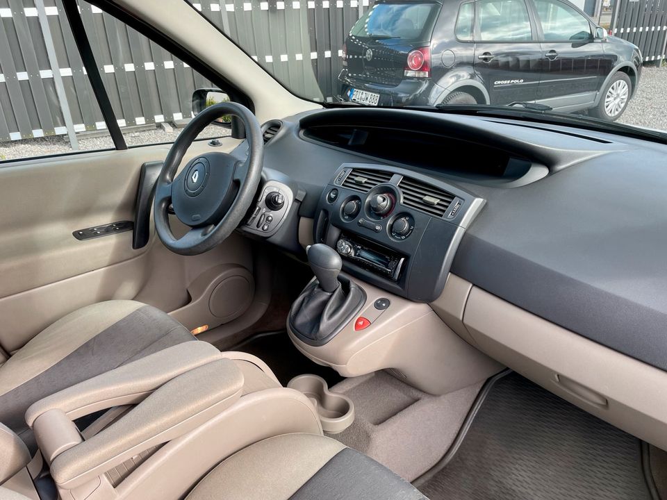 Renault Scenic 1.6 Automatik - Inspektion und Zahnriemen NEU in Sande