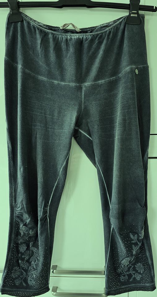 TREDY hübsche Leggings Gr. 40 in Osnabrück