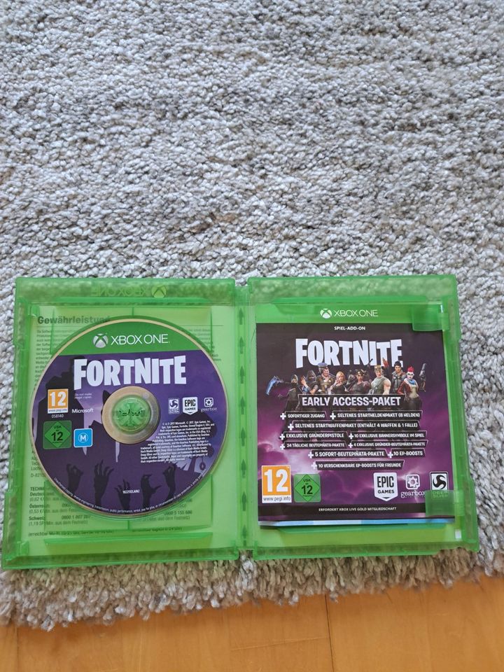 Fortnite XBox CD First Edition - ohne Codes in Büdingen