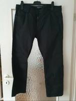 Savvy...leichte Jeans in schwarz leicht glänzend / Gr. 36/30 - wi Kiel - Wellsee-Kronsburg-Rönne Vorschau