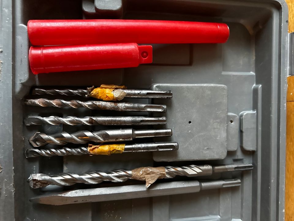 SCHLAGBOHRMASCHINE Bohrmaschine mit SDS Bohr Bosch Hilti Set in Hamburg