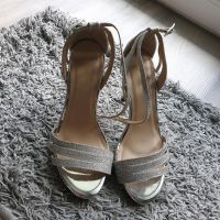 Menbur Glitzer-Sandaletten/ High Heels Hessen - Kassel Vorschau