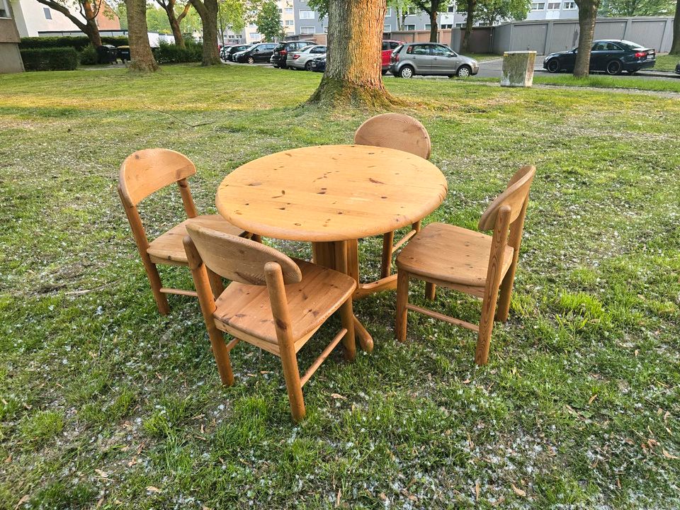 Tisch und Stühle ausziehbar Rainer daumiller in Dortmund