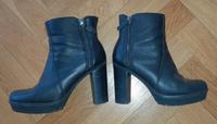 UNISA High Heels Plateau 39 Leder Schwarz Sandaletten Stiefel Nordrhein-Westfalen - Olpe Vorschau