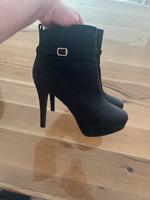 Schicker hoher geschlossener Schuh 38 Bochum - Bochum-Ost Vorschau