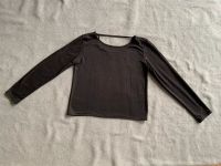 H&M Langarmshirt in schwarz mit Glitzereffekt Gr. 146/152 Niedersachsen - Harsum Vorschau