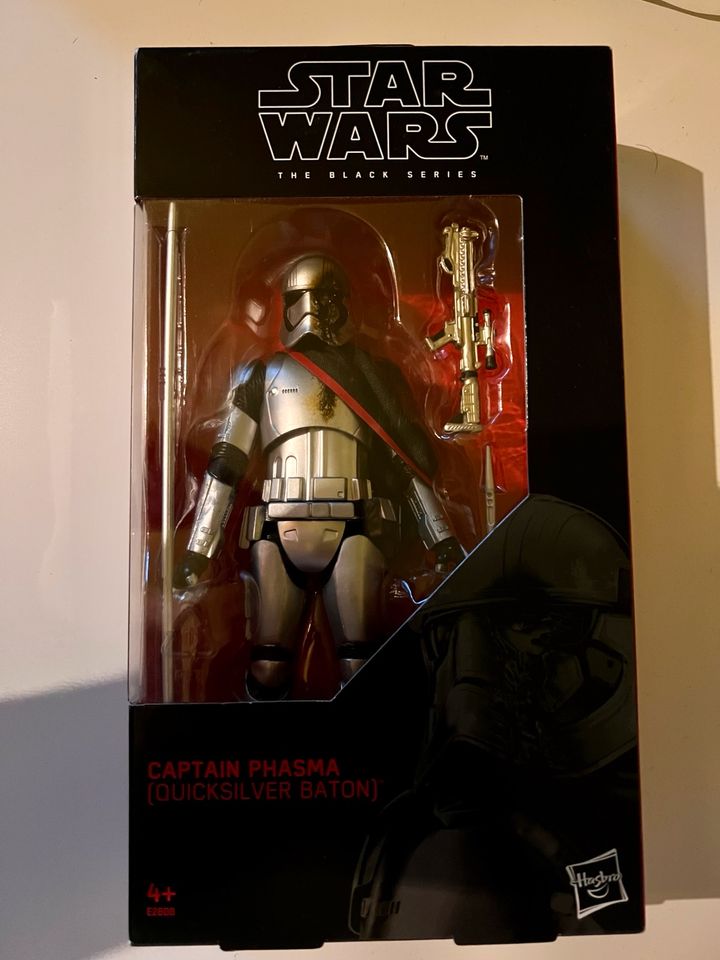 Star Wars The Black Series Captain Phasma in Berlin