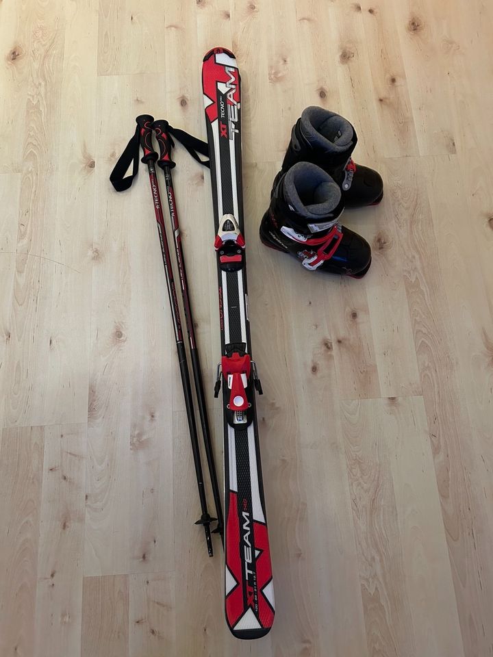 Ski Set Techno Pro 140 cm mit Stöckern und Schuhen in Gleichen