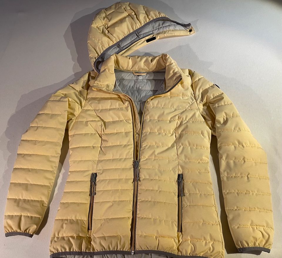 Wattierte Outdoor-Jacke, Gr. 38, in Gelb in Mönchengladbach