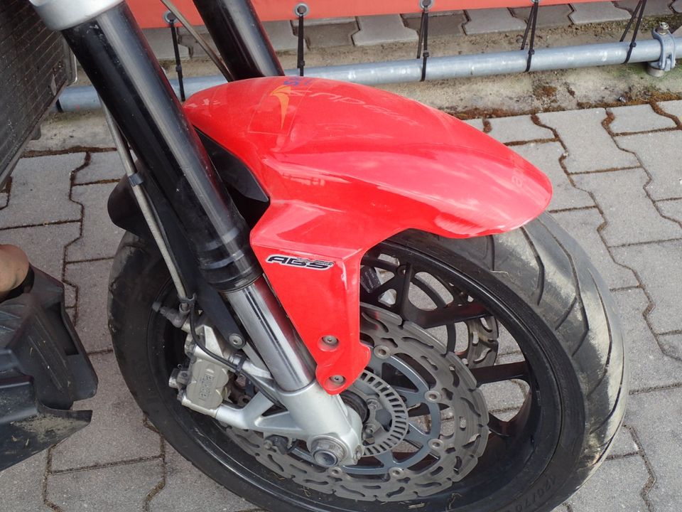 Aprilia Shiver 750 ABS Unfallschaden in Mantel