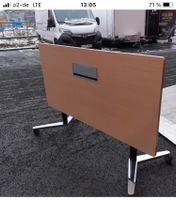 Schreibtisch mit Holzplatte auf Rollen / klappbar Pankow - Prenzlauer Berg Vorschau