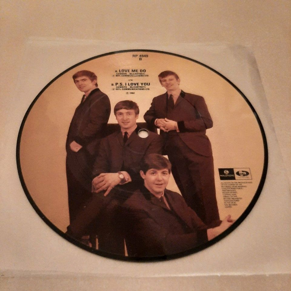 Beatles Vinyl Single Picture Disc Love Me Do/P.S. I Love You in Passau