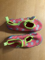 Badeschuhe Playshoes Blumen rosa 26/27 Hessen - Niestetal Vorschau