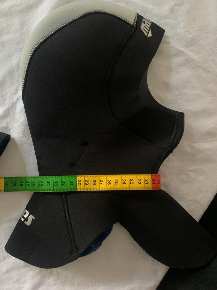 Mares Tauchmütze mit 5mm, Mares Kopfhaube 5mm , Gr. 2 in Baden-Baden