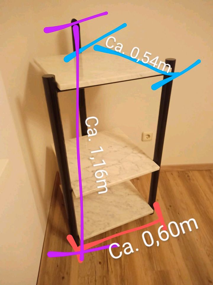 Marmorregal in Osnabrück