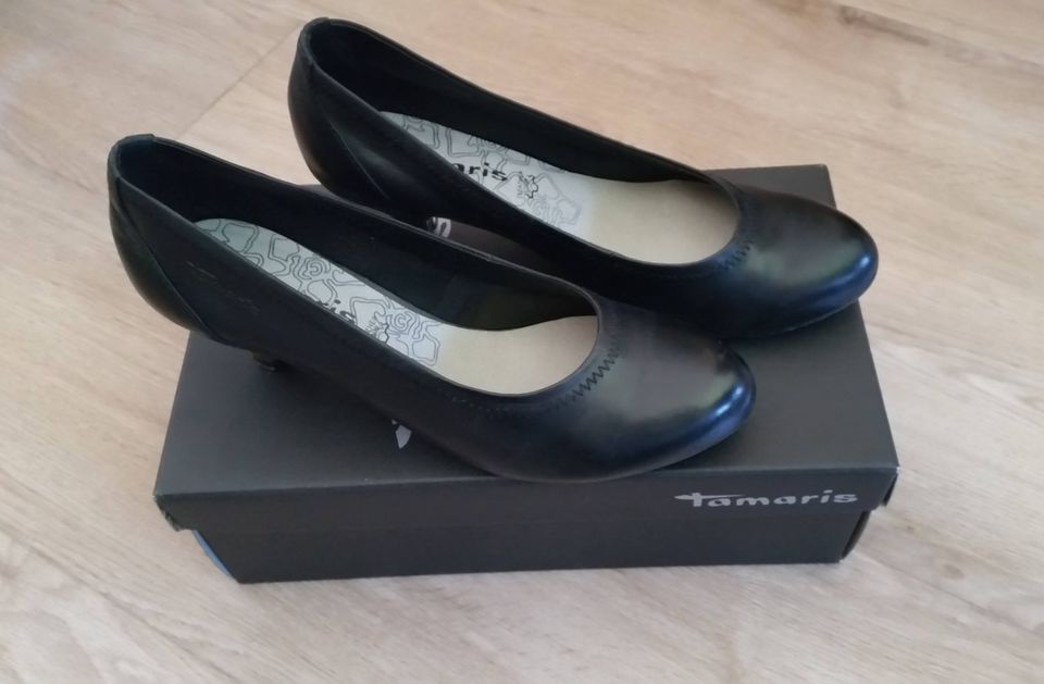 TAMARIS ~ PUMPS ~ Gr. 39 ~ schwarz, gepflegt in Bad Lausick