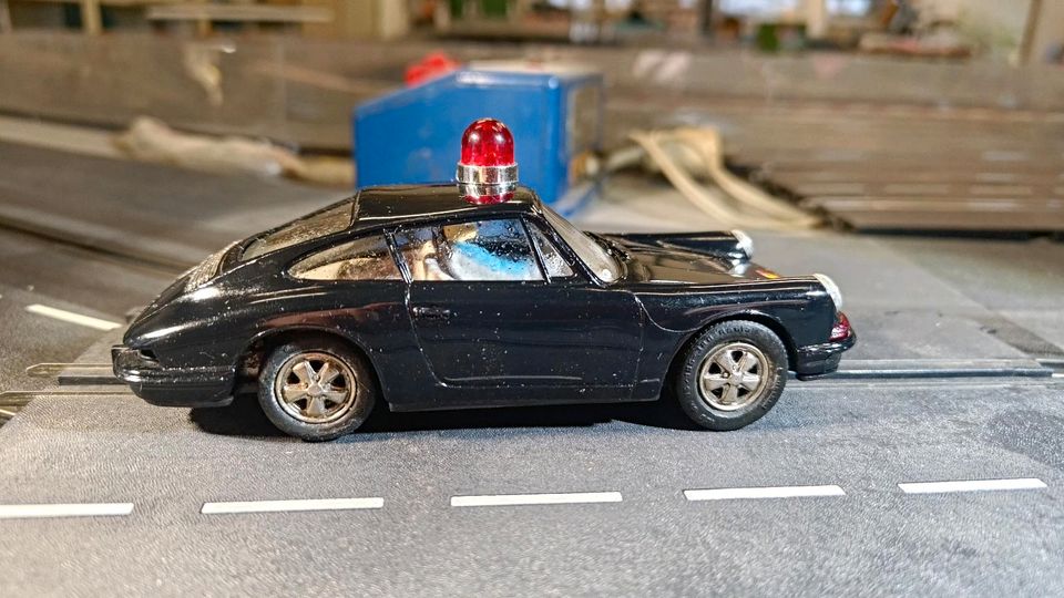 Carrera Universal Porsche 911 Manhattan Police #40429 in Itzehoe