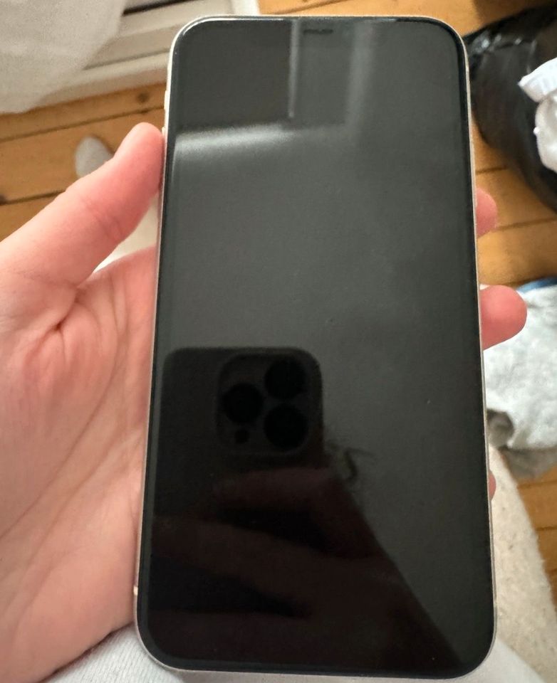 iPhone 11 64 GB in Hannover