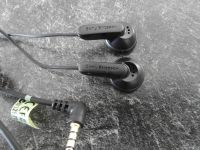 SONY ERICSSON HANDY KOPFHÖRER HEADSET - NIE GENUTZT - NEUWERTG!!! Kr. München - Weißenfeld Vorschau