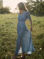 Blaues Sommer Kleid mit Blumen von nachhaltigem Label Realness Nordrhein-Westfalen - Bergisch Gladbach Vorschau