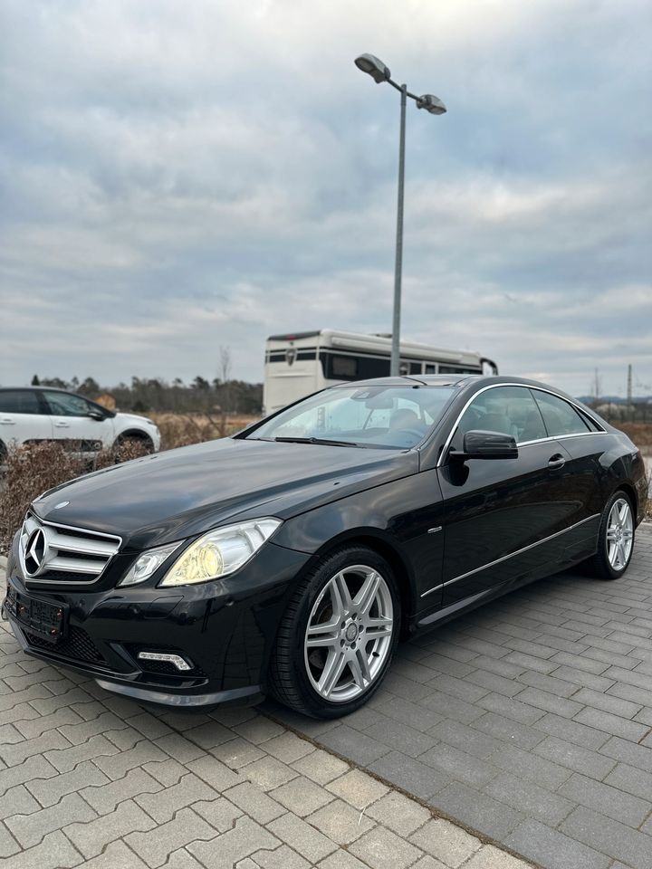 Mercedes Benz E250 CGI Coupé AMG Packet Automatik in Pfungstadt