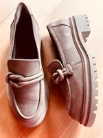 Tamaris Loafer/Slipper Gr. 38 in beige/taupe, neuwertig Niedersachsen - Langenhagen Vorschau