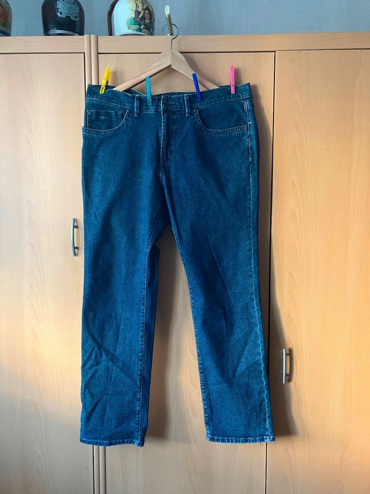 Jeans von Pioneer, L in Offenbach