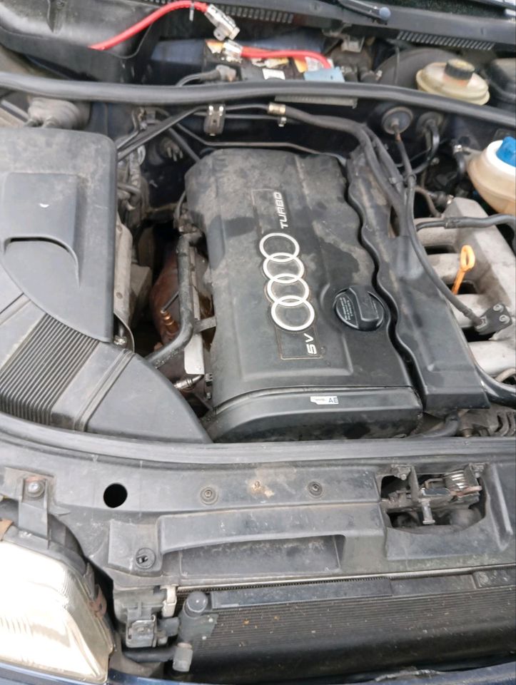 Schlachtfest Audi A4 B5 Avant Kombi 1,8 Turbo vor Facelift in Tacherting