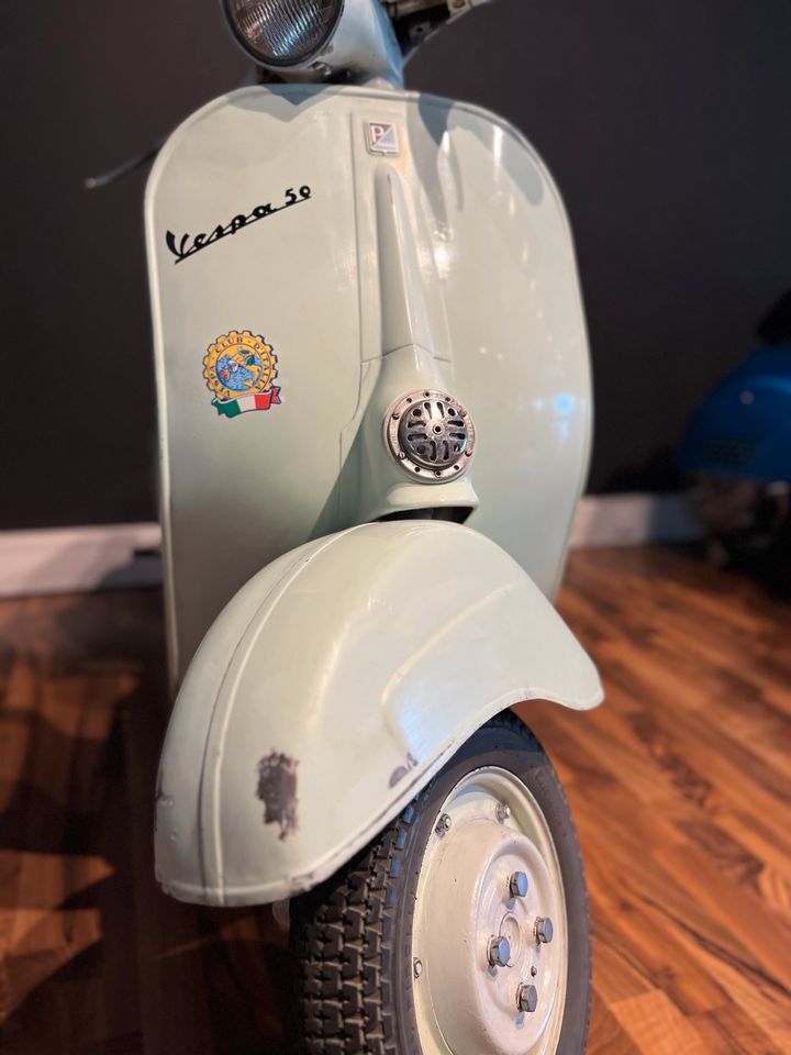 Vespa V50 1. Serie Sportellino Piccolo 1964 *Originalzustand in Achern