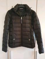 Schöne Daunenjacke Hilfiger Gr. XS Bayern - Simbach Vorschau