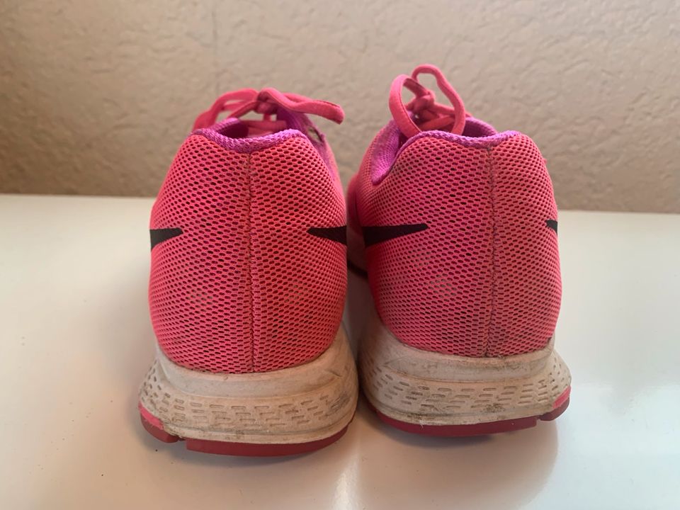 Nike Air Zoom Pegasus 31 Pink Laufschuhe Sneaker Damen 40 25,5cm in Dürbheim