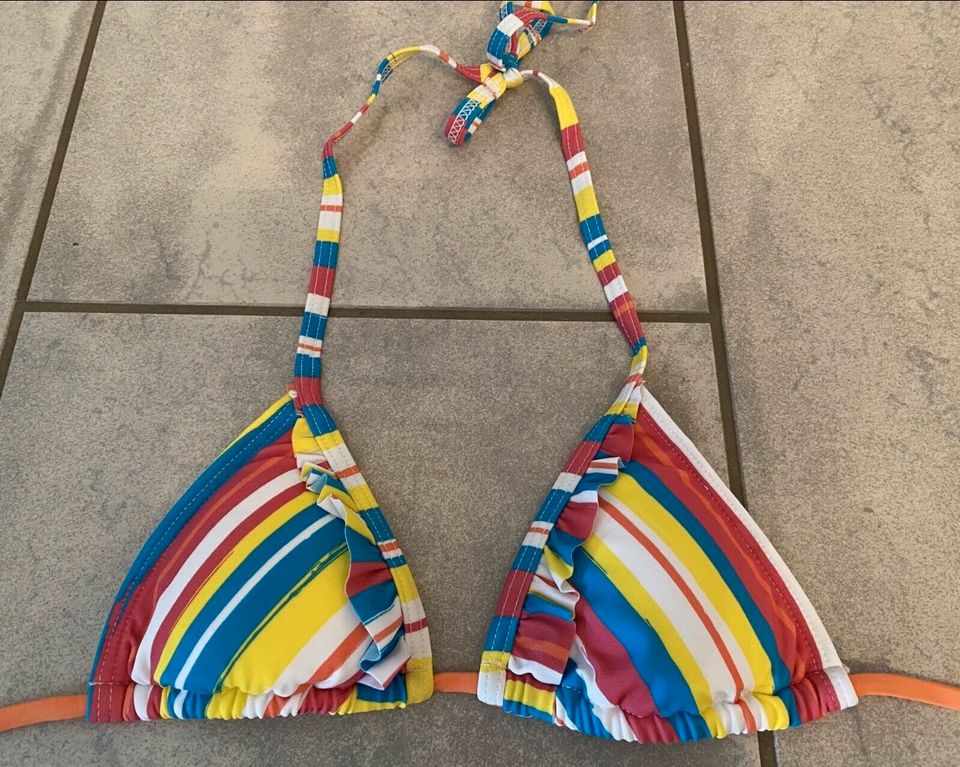 Twintip Zalando Bikini Set Softcups gestreift Rüschen XS 34 NEU in Rehlingen-Siersburg